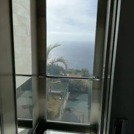 Villa Super Luxury Views And Panoramic Lift *