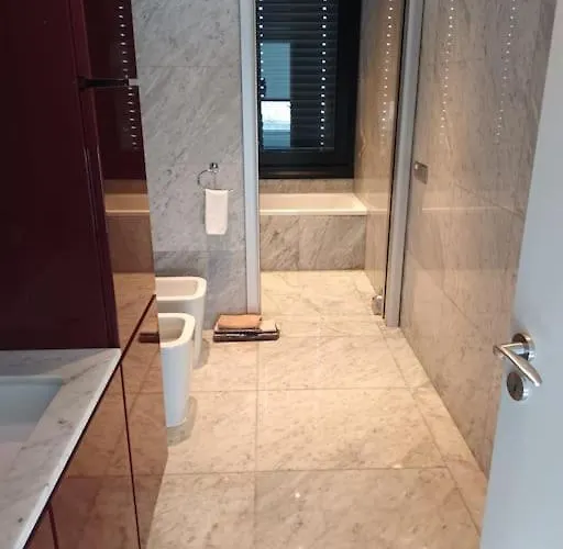 Super Luxury Views And Panoramic Lift